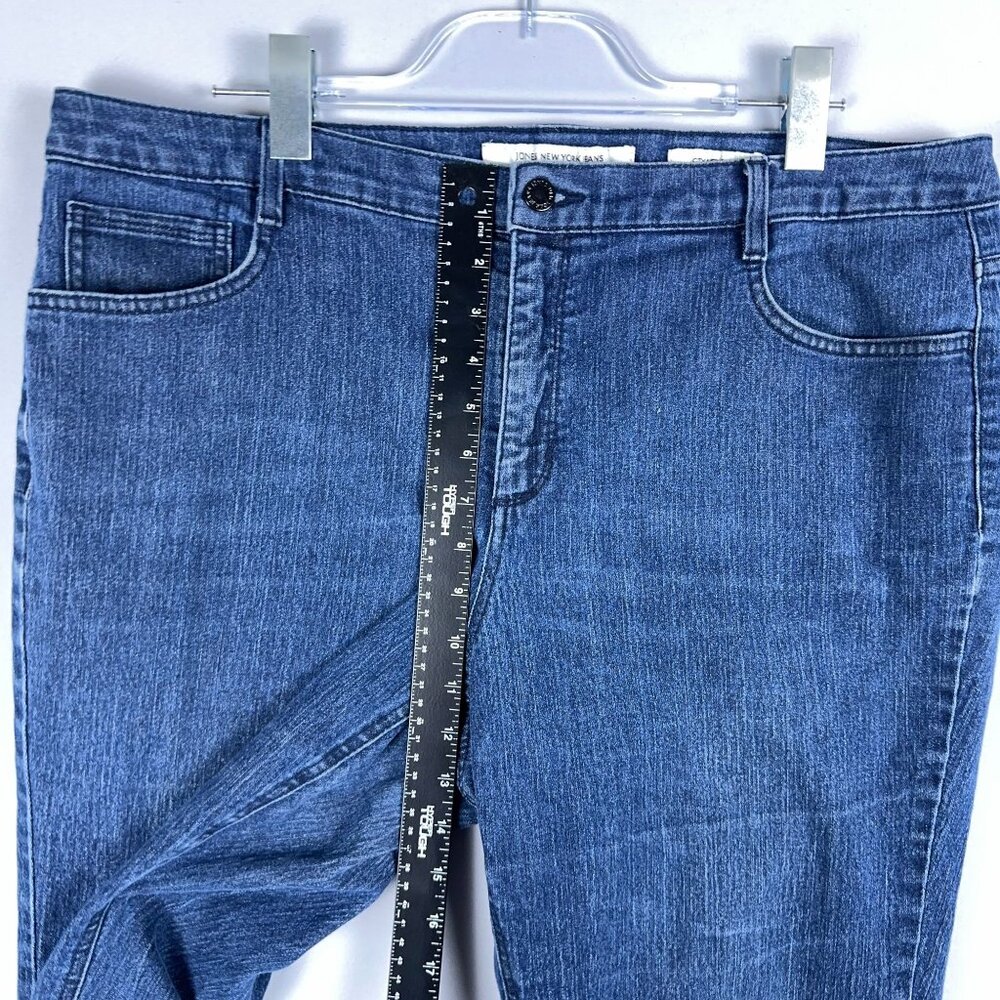 Jones New York City Cuffed Capri Jeans Womens 18W Secret Slimming Features Blue - Picture 9 of 12